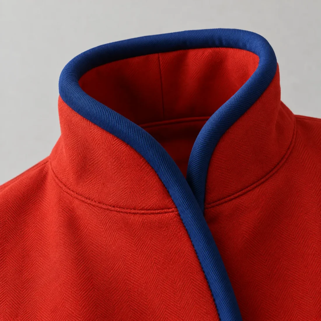 Lacquer Robe close up