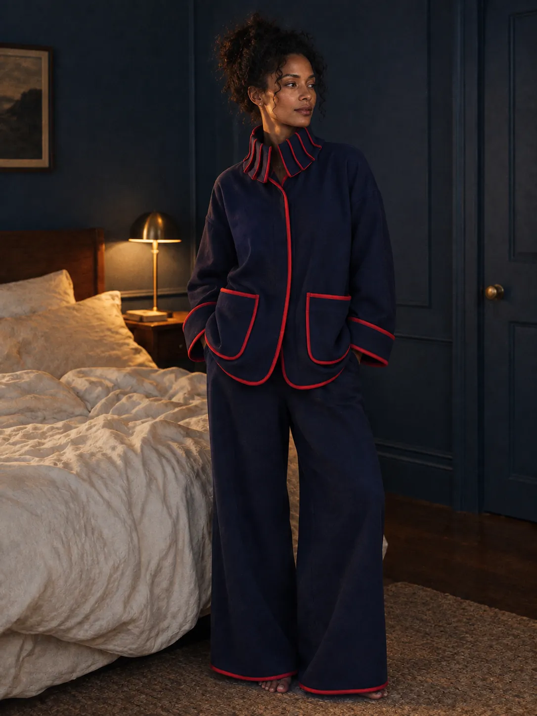 Pleat Ruff Set worn or in use